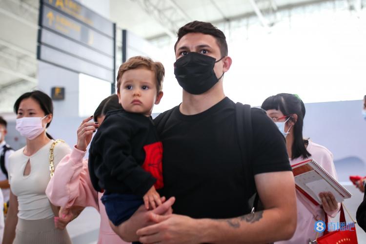 格雷米奥高层承认有意引进艾克森:他的名字确实在引援名单上